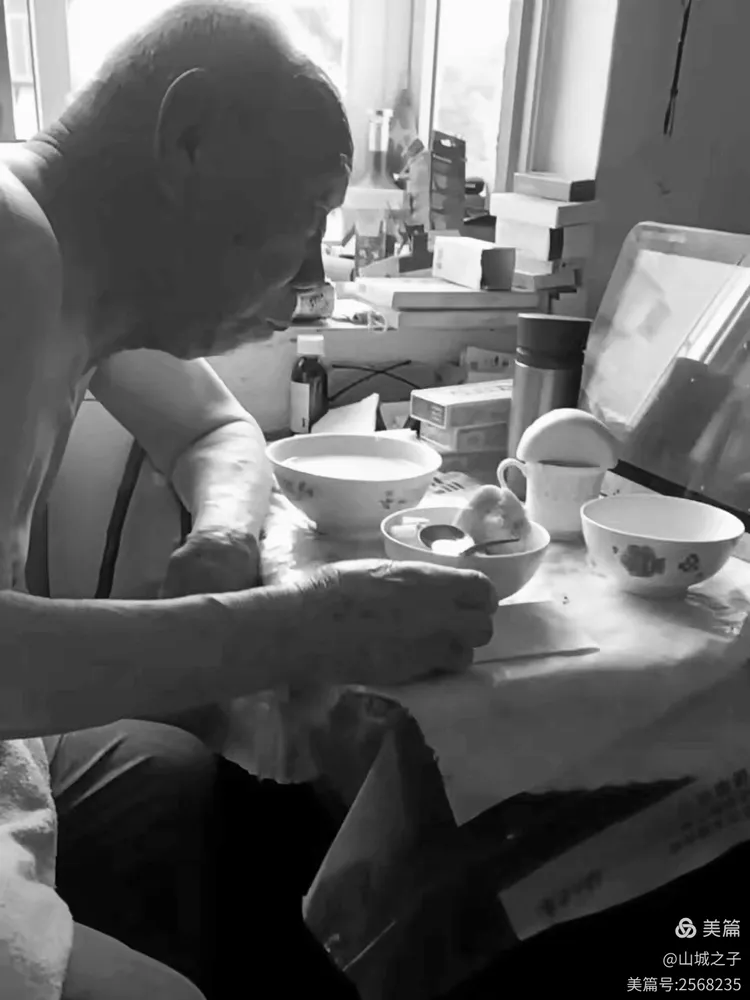 梦回往昔，父亲在餐桌旁的叮咛